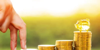 ¿Cómo invertir poco dinero y generar ganancias?